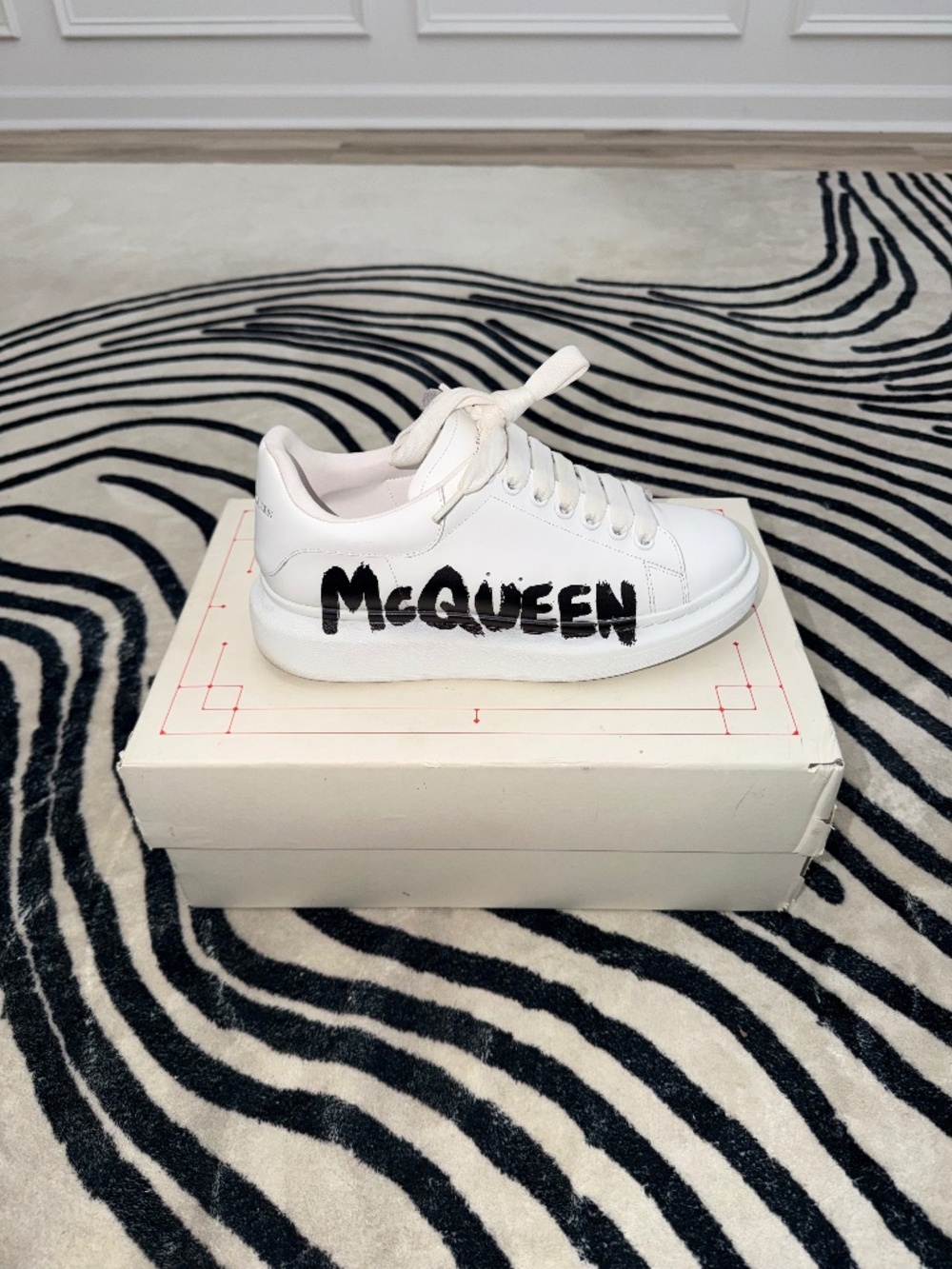 Alexander McQueen Low Top Sneakers